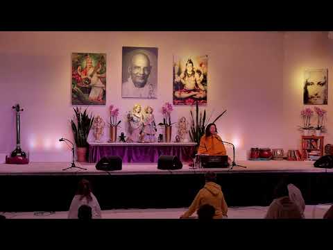 Satsang - Kirtan, Mantra und Arati mit Sarada - Yoga Vidya Live, 09.02.2023, 07:00 Uhr