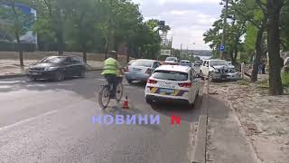 Водителю стало плохо: «Ниссан» врезался в «Тойоту» в Николаеве, перед мостом пробка