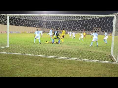 Pênalti defendido pelo goleiro do Ji-Paraná na semifinal do Rondoniense Sub-20