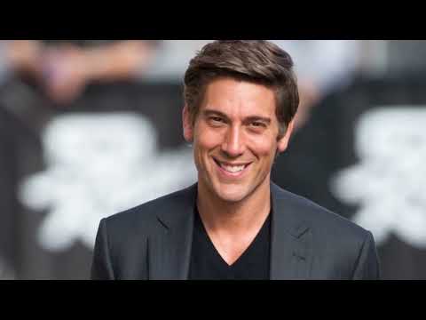 Did David Muir Get Married