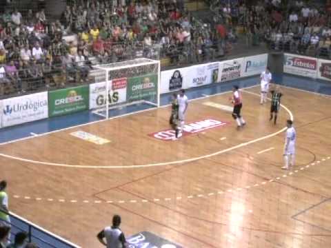 Marreco vence o Ampére futsal e assume liderança