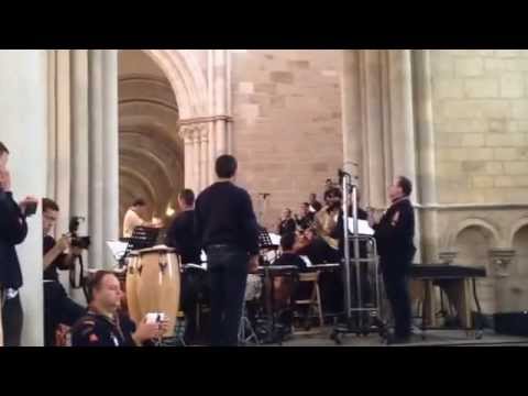 Vézelay Scouts d'Europe 2015 – Vierge des chemins de France (activez les sous-titres !)