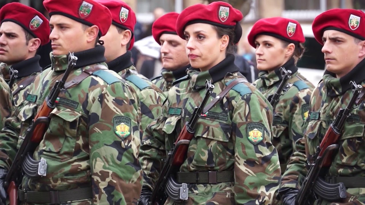 Военослужещите в Смолян отбелязаха Деня на храбростта и Празникът на Българската армия
