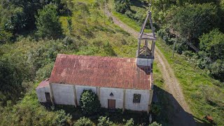 IGREJA ISOLADA E ABANDONADA COM TUDO DENTRO!