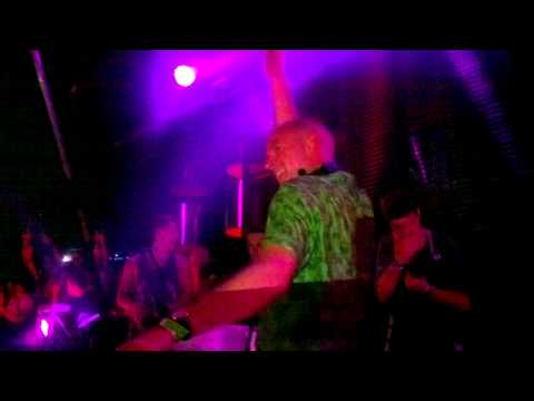 fatboy slim live  july1 2011 @ Guvernment toronto.mp4