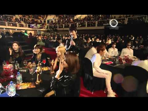 Every Bit of SHINee Moment (pt 2) @ GDA 101209