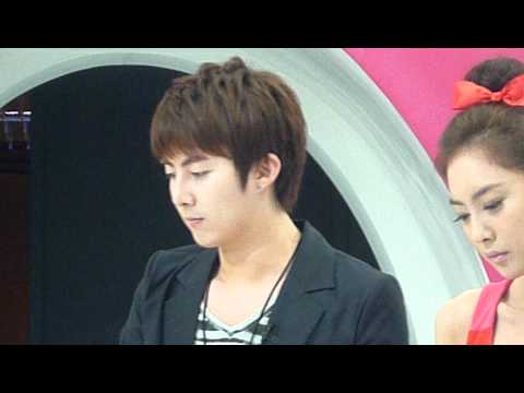 [Fancam ]20110805 - HyungJun at Mnet Wide News Open Studio 1