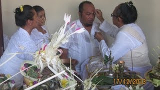 preview picture of video 'Suasana Mepahayu Pengadegan Ida Bethara Ratu Pemayun Agung di Puri Tanjung Sari Pemecutan'