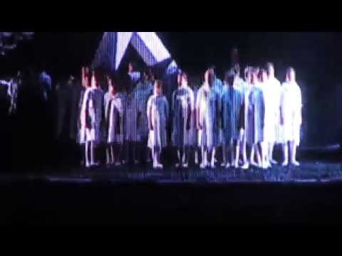 Otello premier gyerekkar