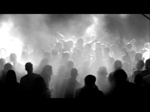 Nick Muir vs Dubfire - G Emission Platz (MashUp)