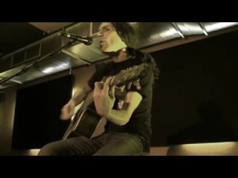 Chris Magerl - Rooftops (Musikvideo)