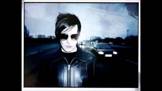 Apoptygma Berzerk - Back on Track