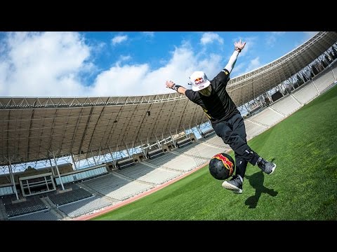 Freestyle Football Tricks w/ Séan Garnier