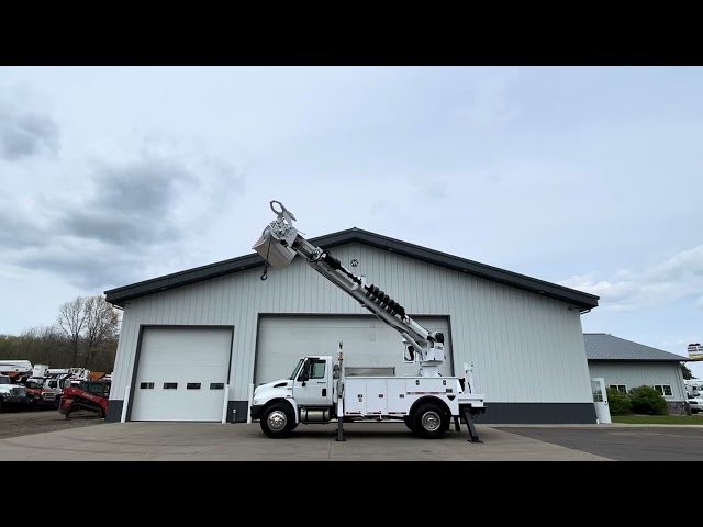 2013 International 4300 Altec Dm47-tr 47' Digger Derrick Truck - Image 13 2013 International 4300 Altec Dm47-tr 47' Digger Derrick Truck - Image 13