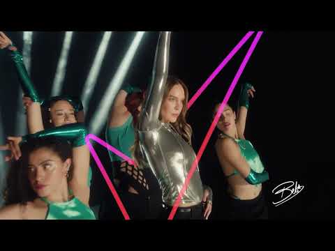 thumbnail video image 2 of Antitranspirante Rexona powder dry en aerosol para dama 150 ml, 2 of 5