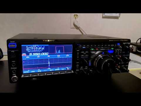 Yaesu FTDX101D HF Atlantic Air Traffic (CAR-A) and Closeup of Radio