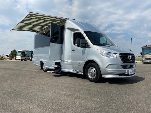 Preview image of 2020 Airstream Atlas Tommy Bahama youtube video