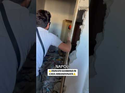 Child found in an abandoned house in Naples 😰