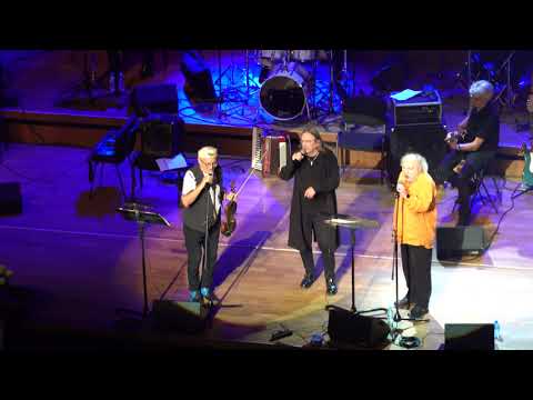 SKALDOWIE -  Stanisław Wenglorz & Marek Piekarczyk  "Nie widzę ciebie w swych marzeniach"  4K