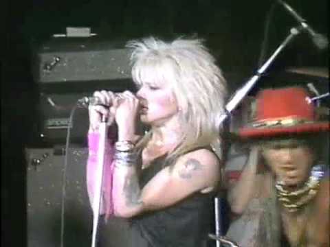 'Mental Beat' - HANOI ROCKS live 1983 (remastered sound)