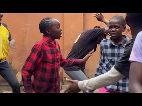 AH TXE TXE - GIANT, TYSON DANCE VIDEO | THE HOME FAMILY KE