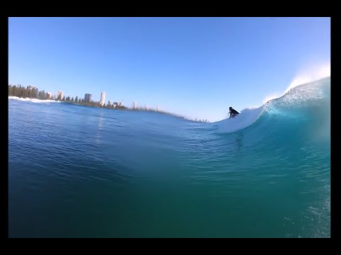 SURFING BURLEIGH HEADS & THE PASS!