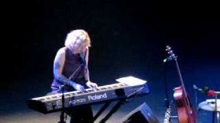 Anneke van Giersbergen & Danny Cavanagh - Day after yesterday (Chile 2010)