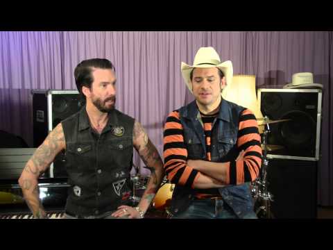 Im Interview: The BossHoss - Kleine Cowboys ganz groß