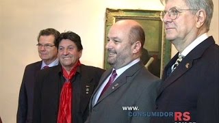 Entrega da Medalha Mérito Farroupilha a Vitor Augusto Koch