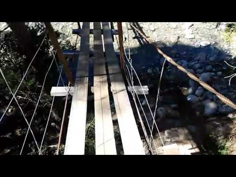 Pasarela del río azul