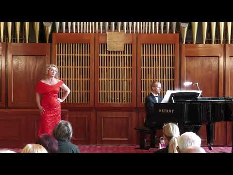 G. Bizet: Carmen - árie Habanera