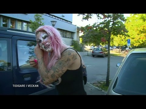 Emelie och Andreas har en dramatisk tårtning - Spring! (TV4)