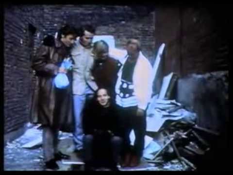 Luc, Jacques, Mia, Rose et moi (1985) by Gérard Courant - Portrait de groupe #9