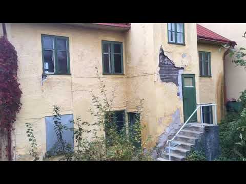 Det gamla ödehuset vid FREDRIKSBERGSSKOLAN - 191013 (Gustaf Arnolds Gata - RONNEBY- Blekinge)