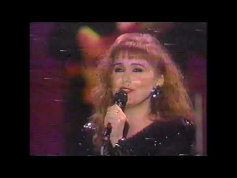 Johanne Blouin - Le p'tit bonheur + Hymne au printemps (live 1988)