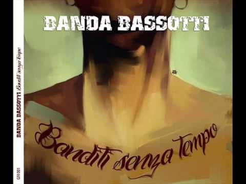 Banda Bassotti Feat.  Luca O'Zulù (99 posse)  - Rigurgido Antifascista