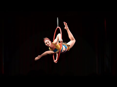 Trailer Aerial Hoop Act (for low ceiling) Rahel Merz