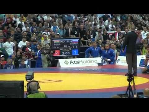 Sushil Kumar gold medal fight Vs Alan Gogaev at World wrestling championship 2010 Moscow. HD.mp4