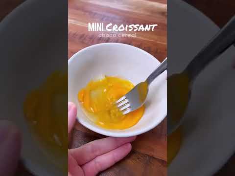 Mini baby croissants filled with chocolate | Yummy recipes to make at home | Samhita Mahendran