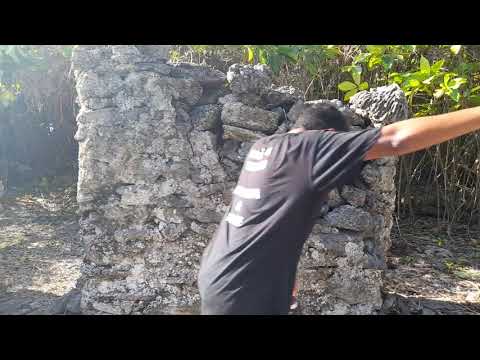 Cleaning the old church on Tepuka Tetautua 2021