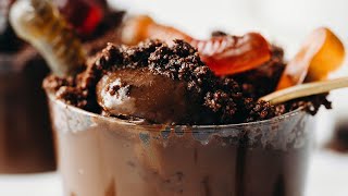 Chocolate Pudding Dirt Cups // vegan + healthier