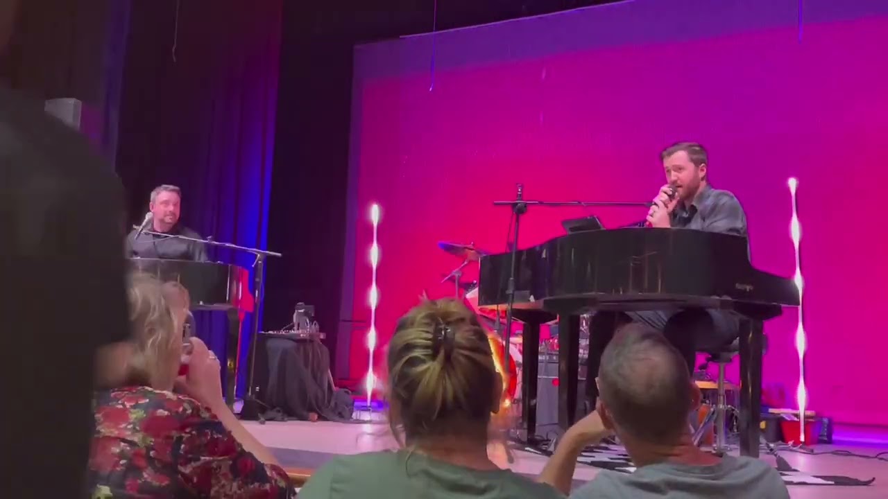 Promotional video thumbnail 8 for Big Time Dueling Pianos