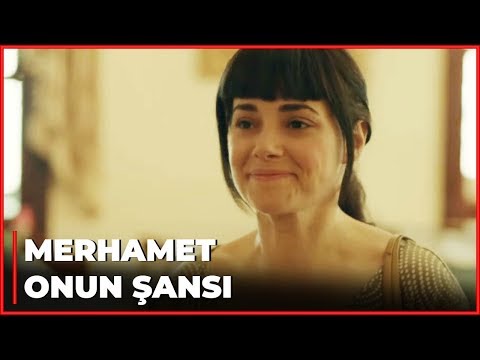 Narin Restoranda İşe Başladı - Merhamet 22. Bölüm