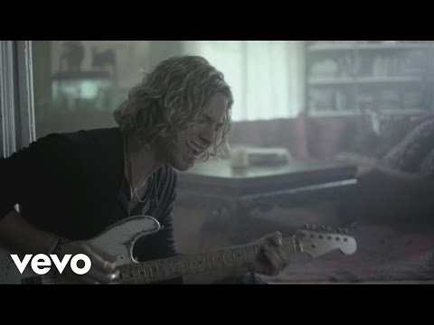 Casey James - Crying On A Suitcase