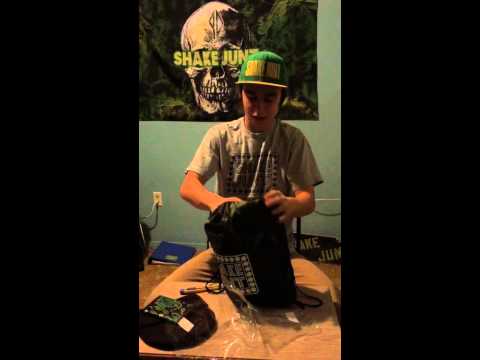 Shake junt mystery box