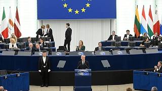 Video: Carney wirbt im Europaparlament für engere EU-Beziehungen und erhält Beifall