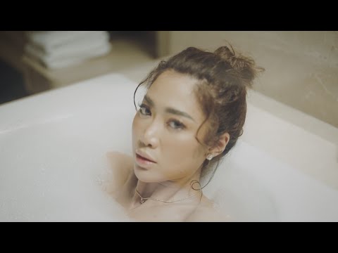 Vierratale - Ghosting (Official Music Video)