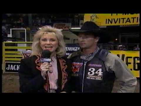 Norman Curry vs Predator - 97 PBR Albuquerque (88 pts)
