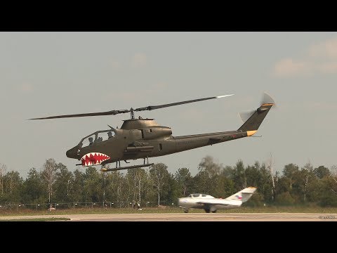 CIAF 2019 4K - Mig-15 UTI vs AH-1s Cobra - Canon GX 10