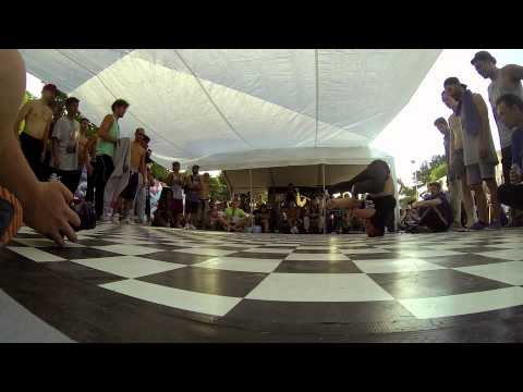 Janick Tru Cru vs vs Flex Holik Gorilla Legion  @ Evolution Europe 1vs1 // 2014